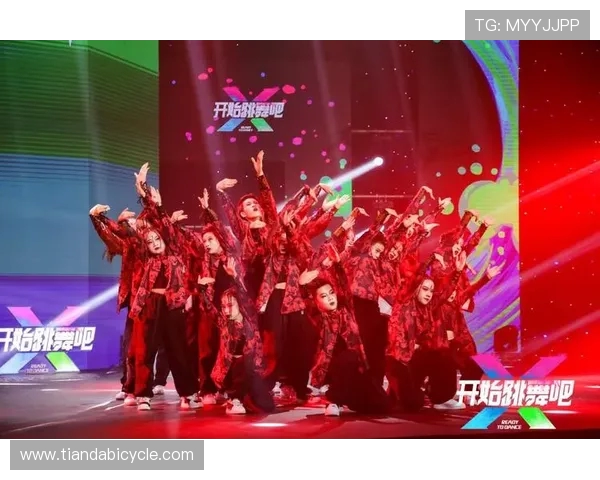 武汉街舞队的默契配合揭秘:街舞巨献背后的故事与激情